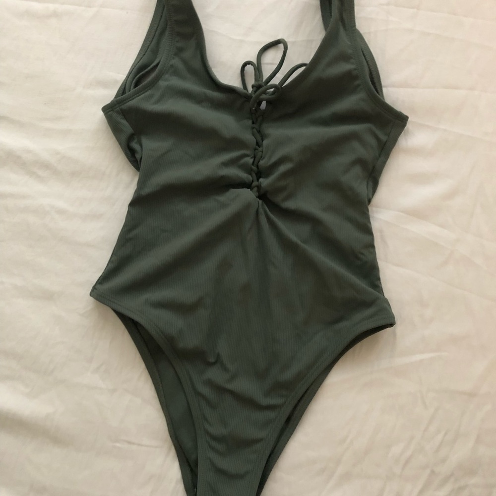 Swim suit